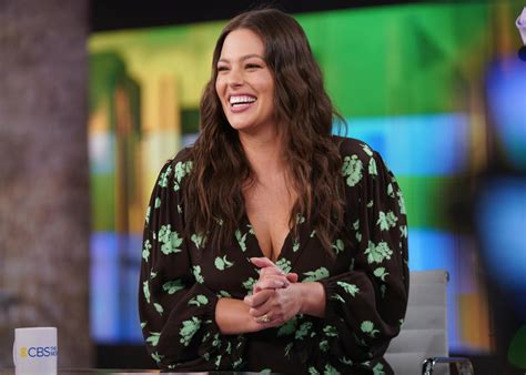 model ass nude|Ashley Graham poses naked in new Instagram photo: My bootys。